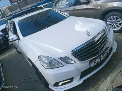 Mercedes-Benz E350