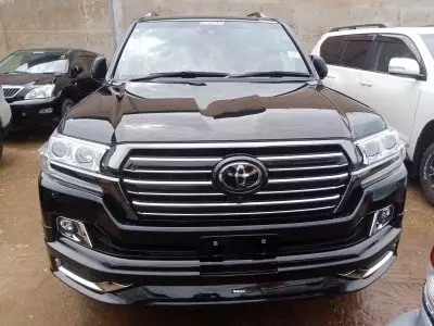 Toyota Landcruiser  V8