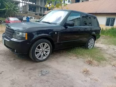RANGE ROVER HSE LR4