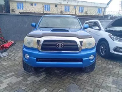 Toyota Tacoma