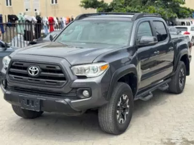 Toyota Tacoma