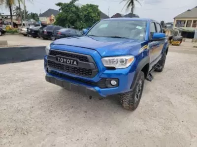 Toyota Tacoma