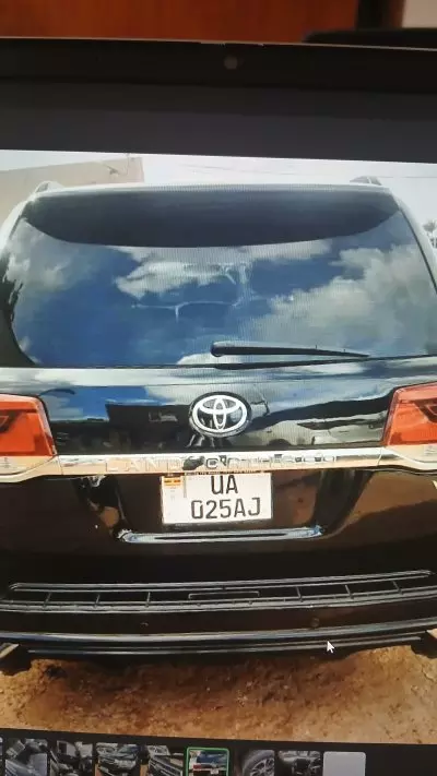 Toyota Land Cruiser V8