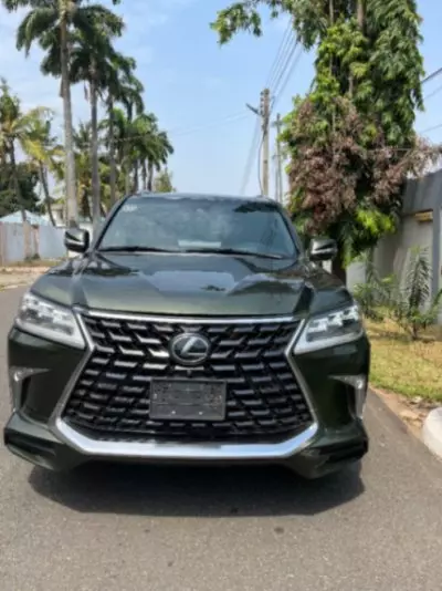 Lexus LX 570