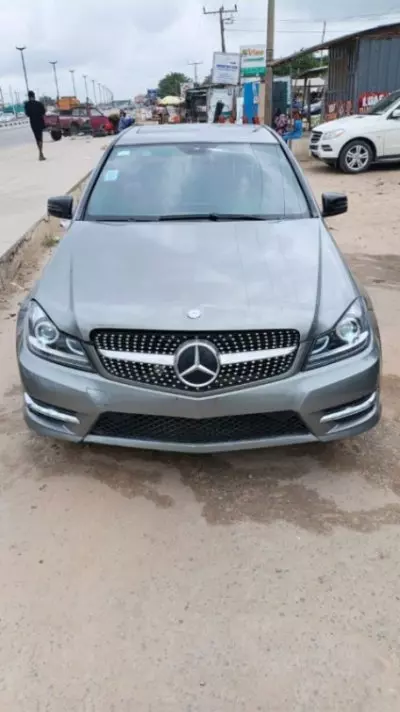 Mercedes-Benz C 300