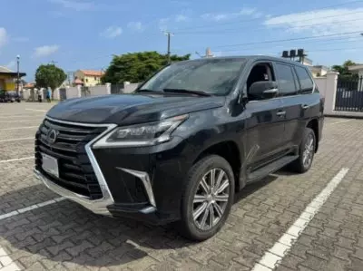 Lexus LX