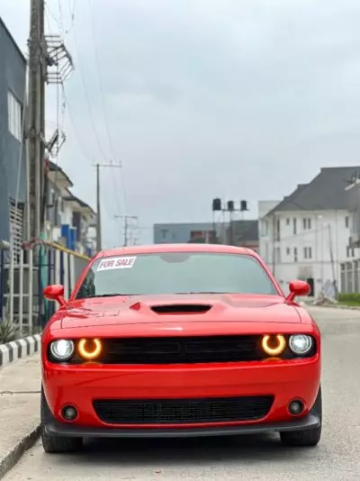 Dodge Challenger