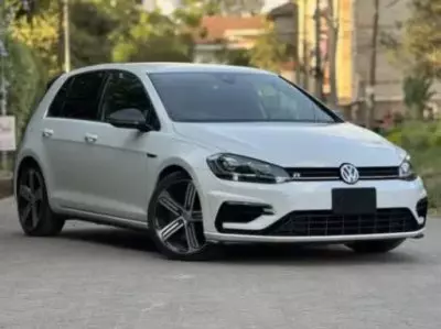 Volkswagen Golf R
