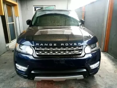 RANGE ROVER HSE LR4