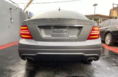 Mercedes-Benz C 300