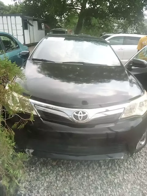 Toyota Camry   - 2012