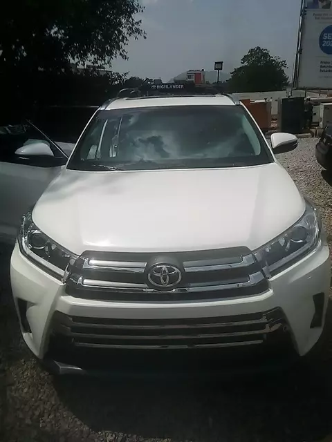 Toyota Highlander   - 2014