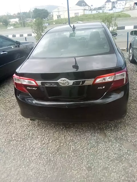 Toyota Camry   - 2012