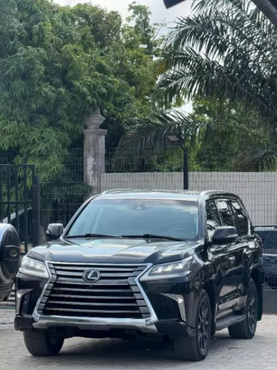2017 Lexus Lx