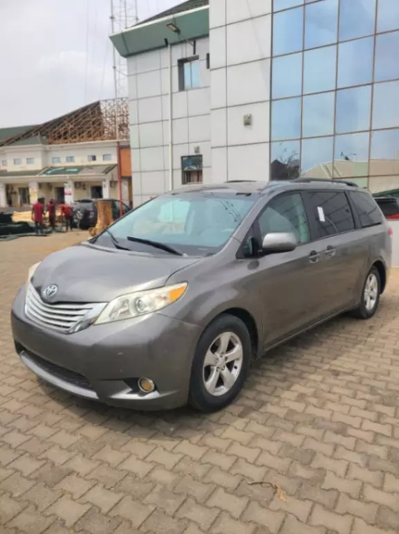 2013 Toyota Sienna