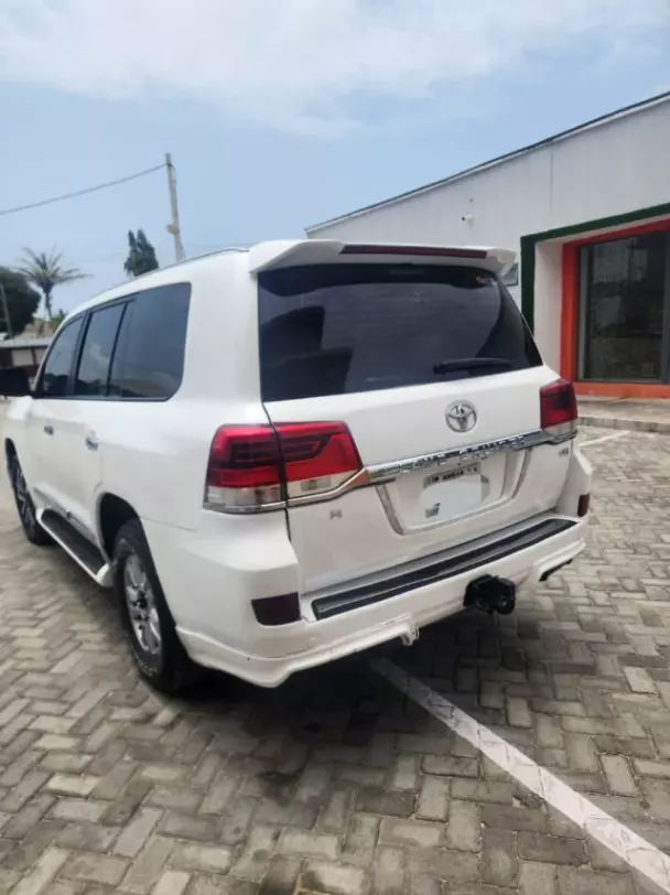 2009 Toyota Land Cruiser
