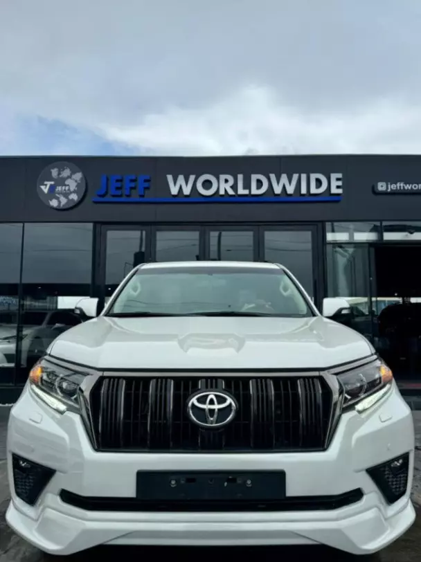2020 Toyota Land Cruiser - Image 1