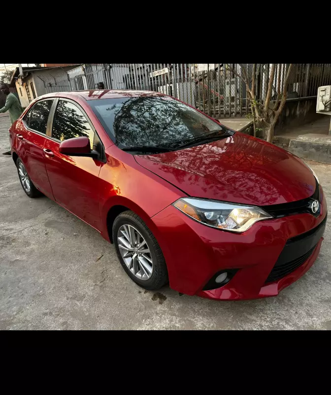 Toyota Corolla   - 2014