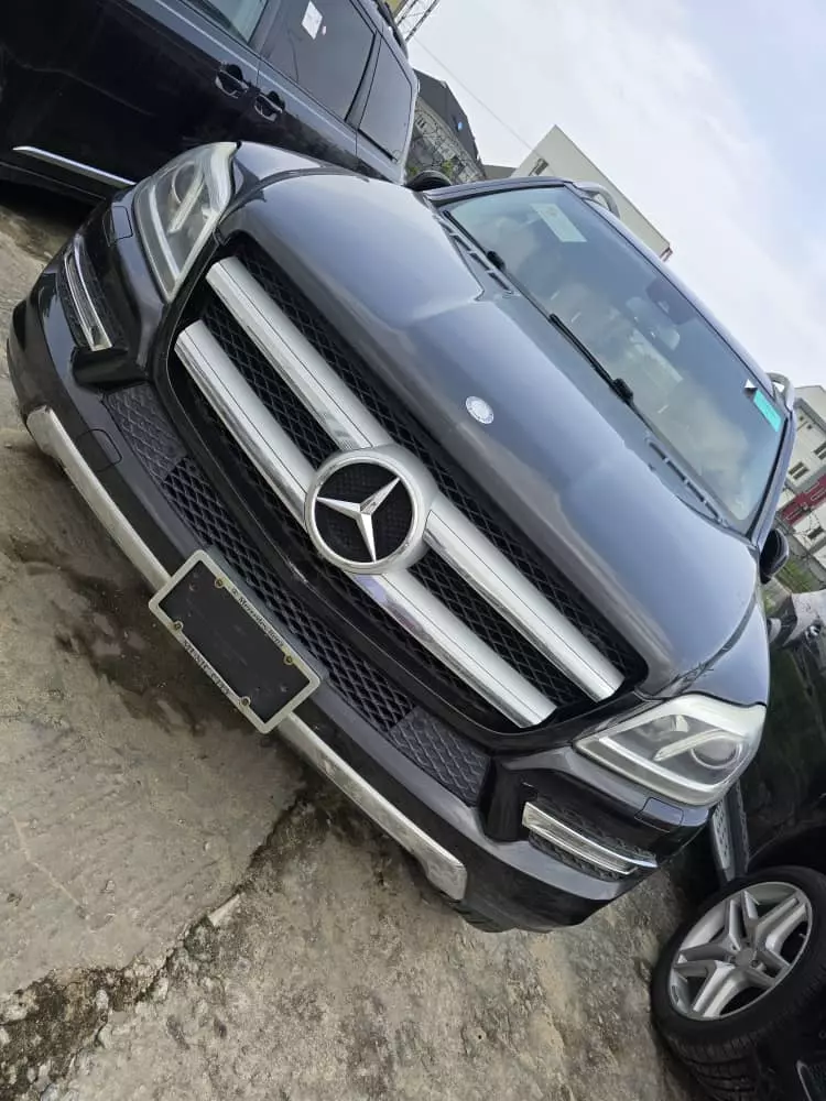 Mercedes-Benz Gl-class   - 2015