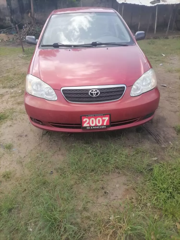 Toyota corolla   - 2006