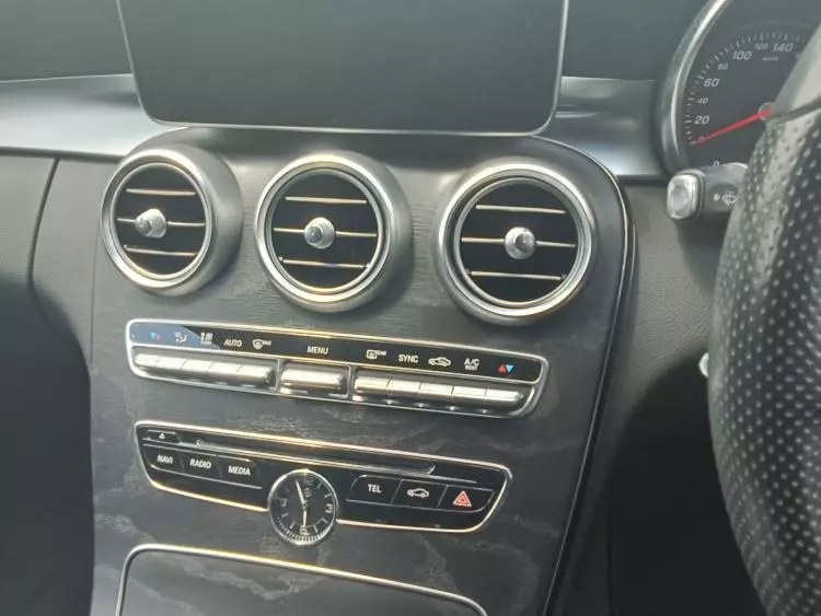 Mercedes-Benz C 200