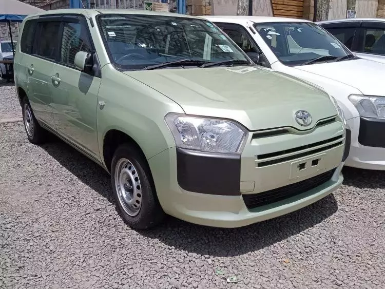 Toyota Succeed 