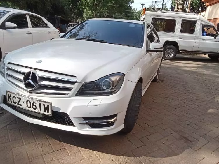 Mercedes-Benz C 200