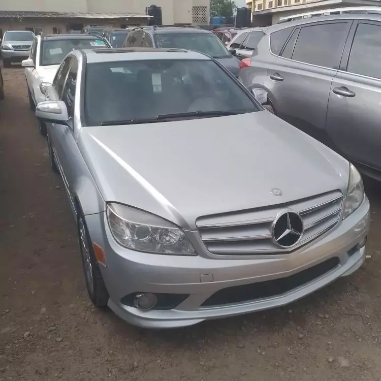 Mercedes-Benz C 300