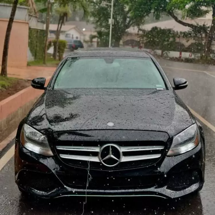 Mercedes-Benz C 300