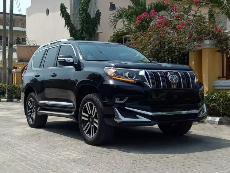 Toyota Land Cruiser Prado VX.L