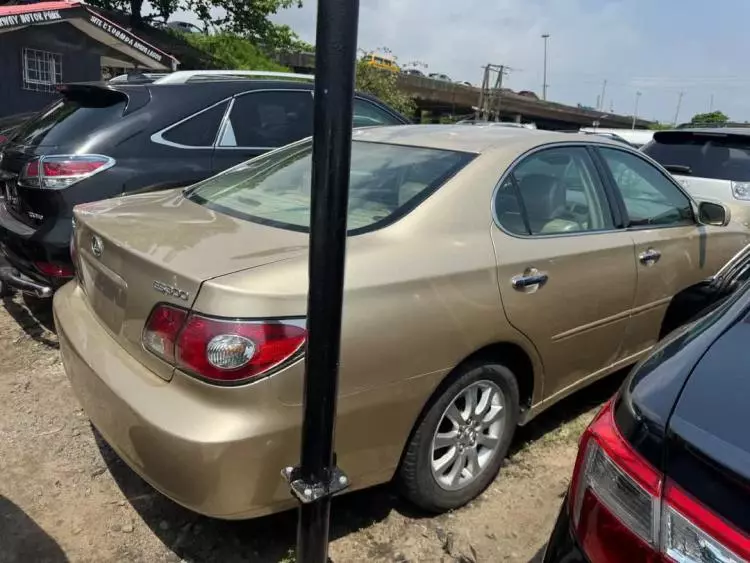Lexus ES 330