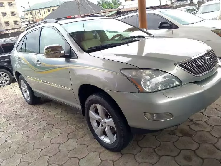 Lexus RX 330