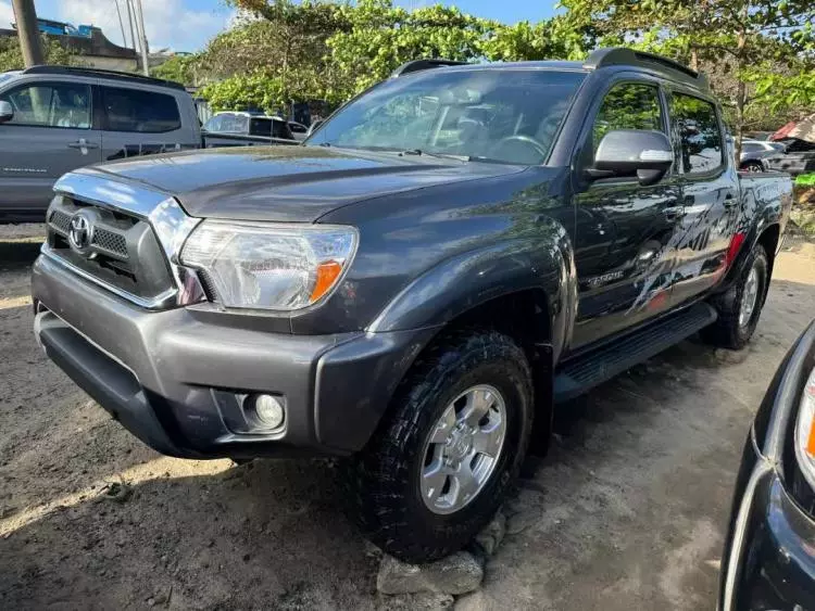 Toyota Tacoma