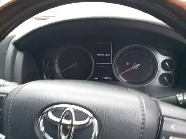 Toyota Land Cruiser V8