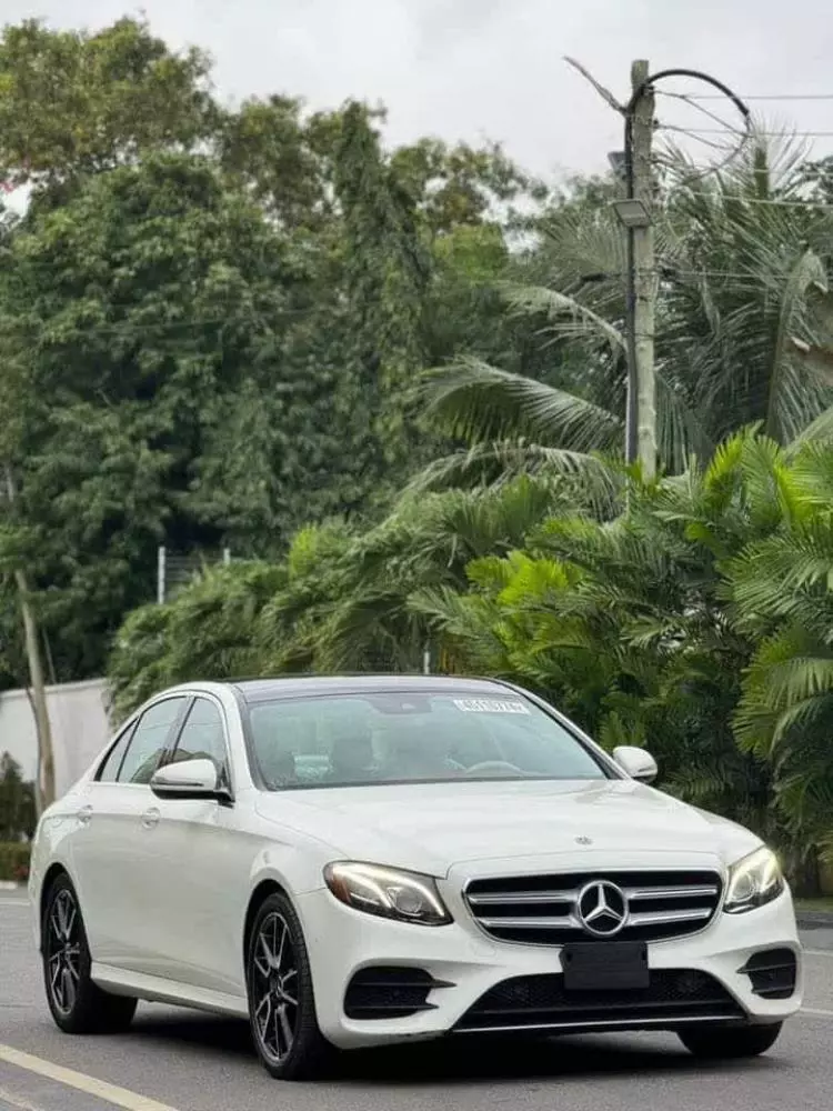 Mercedes-Benz E 400