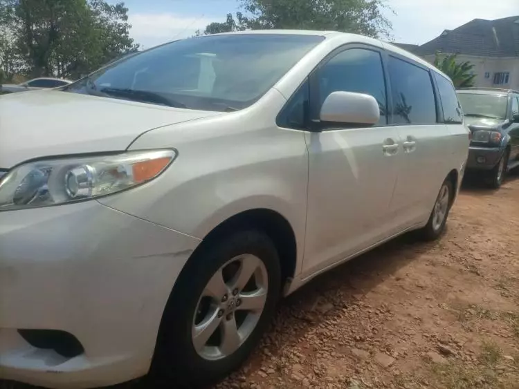 Toyota Sienna