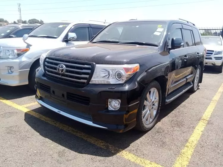 Toyota Landcruiser  V8