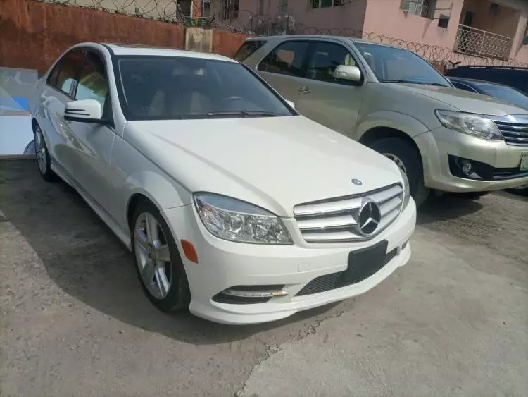 Mercedes-Benz C 300