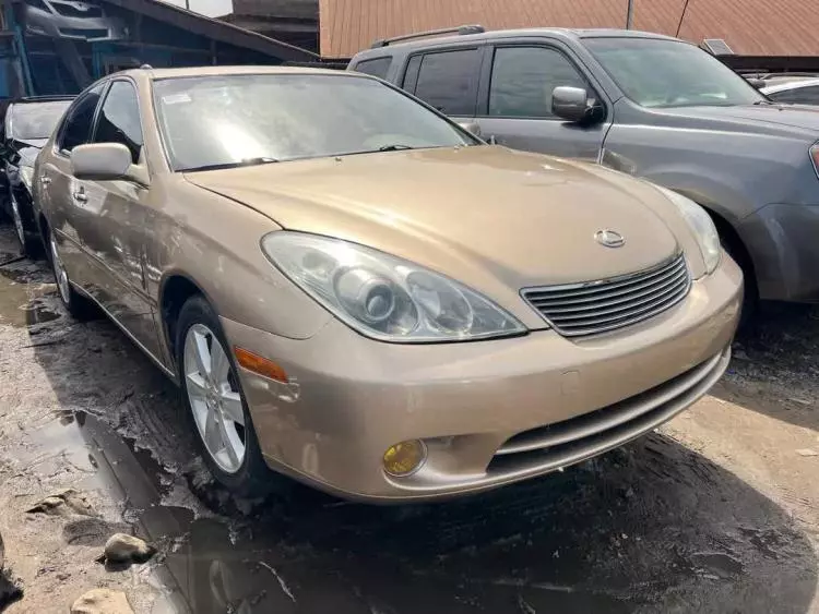 Lexus ES 330