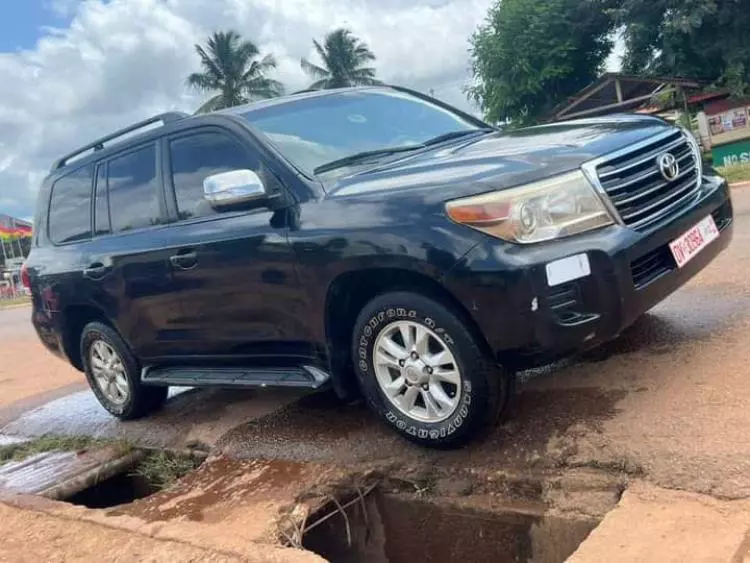 Toyota Land Cruiser GXR