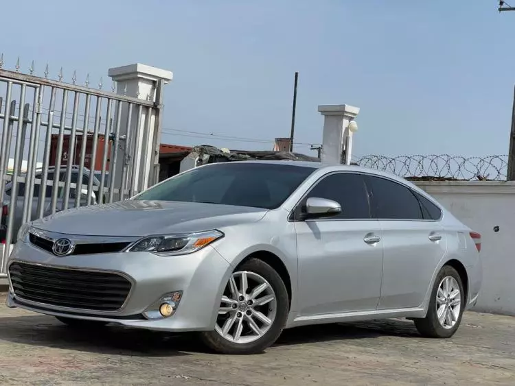 Toyota Avalon