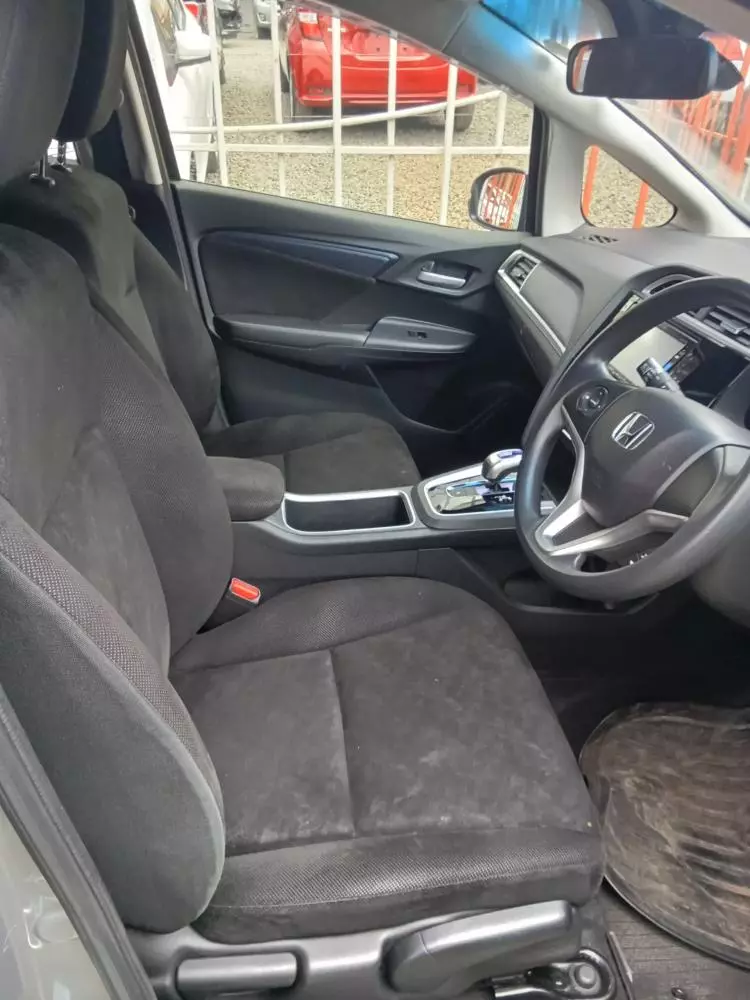 Honda Fit shuttle hybrid