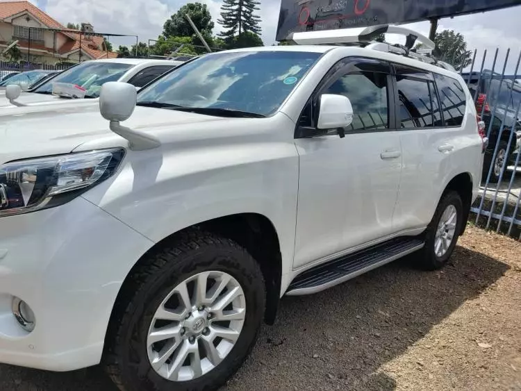 Toyota Landcruiser TX.G