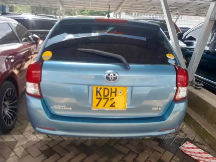 Toyota Fielder hybrid