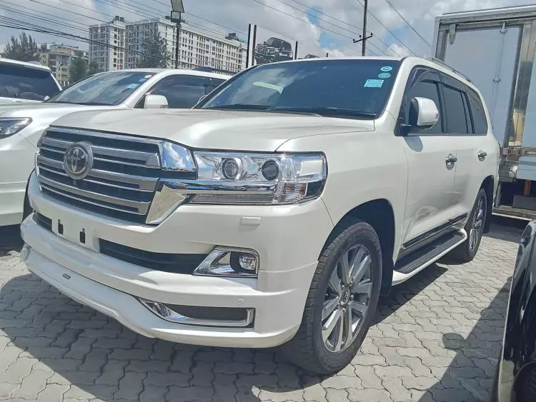 Toyota Landcruiser  V8