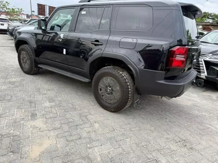 Toyota Landcruiser Prado