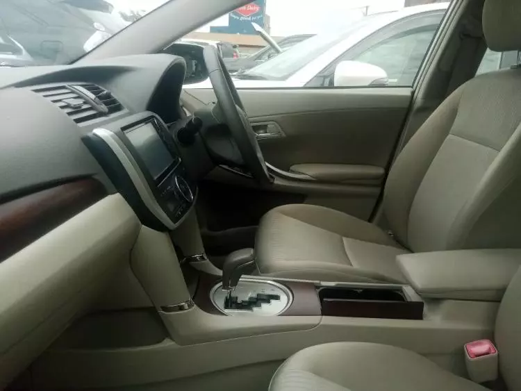 Toyota Premio