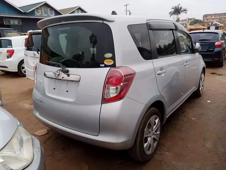 Toyota Ractis