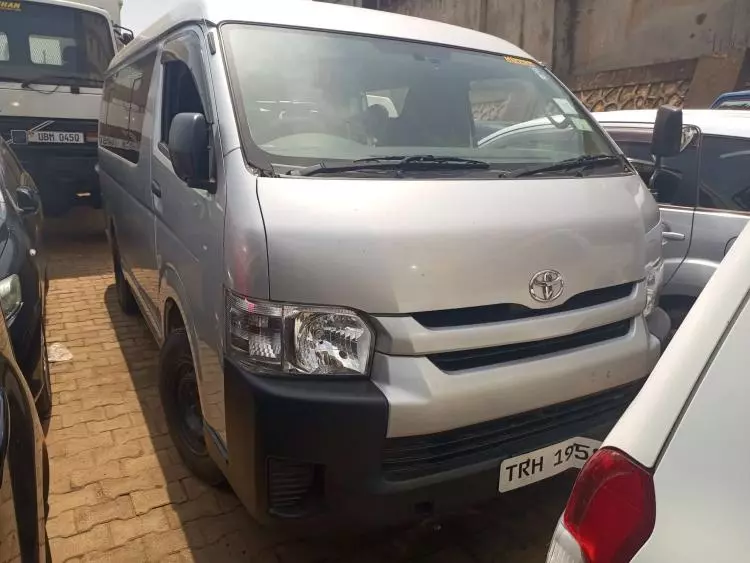 Toyota Hiace (High Roof)