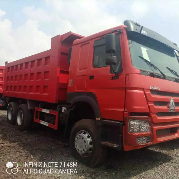 HOWO DUMP TRUCK